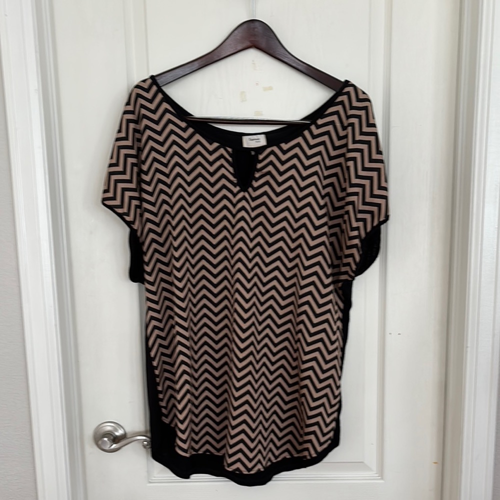 Chevron Patterned Black and Tan Women's Top